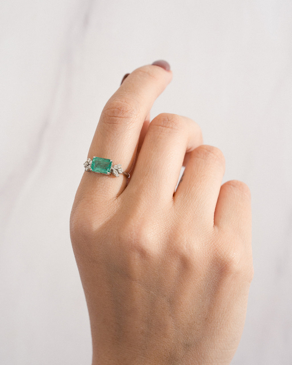 Anillo Emerald Bloom