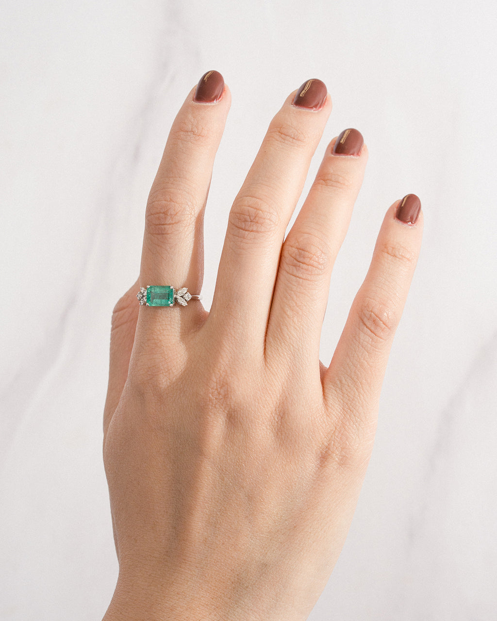 Anillo Emerald Bloom