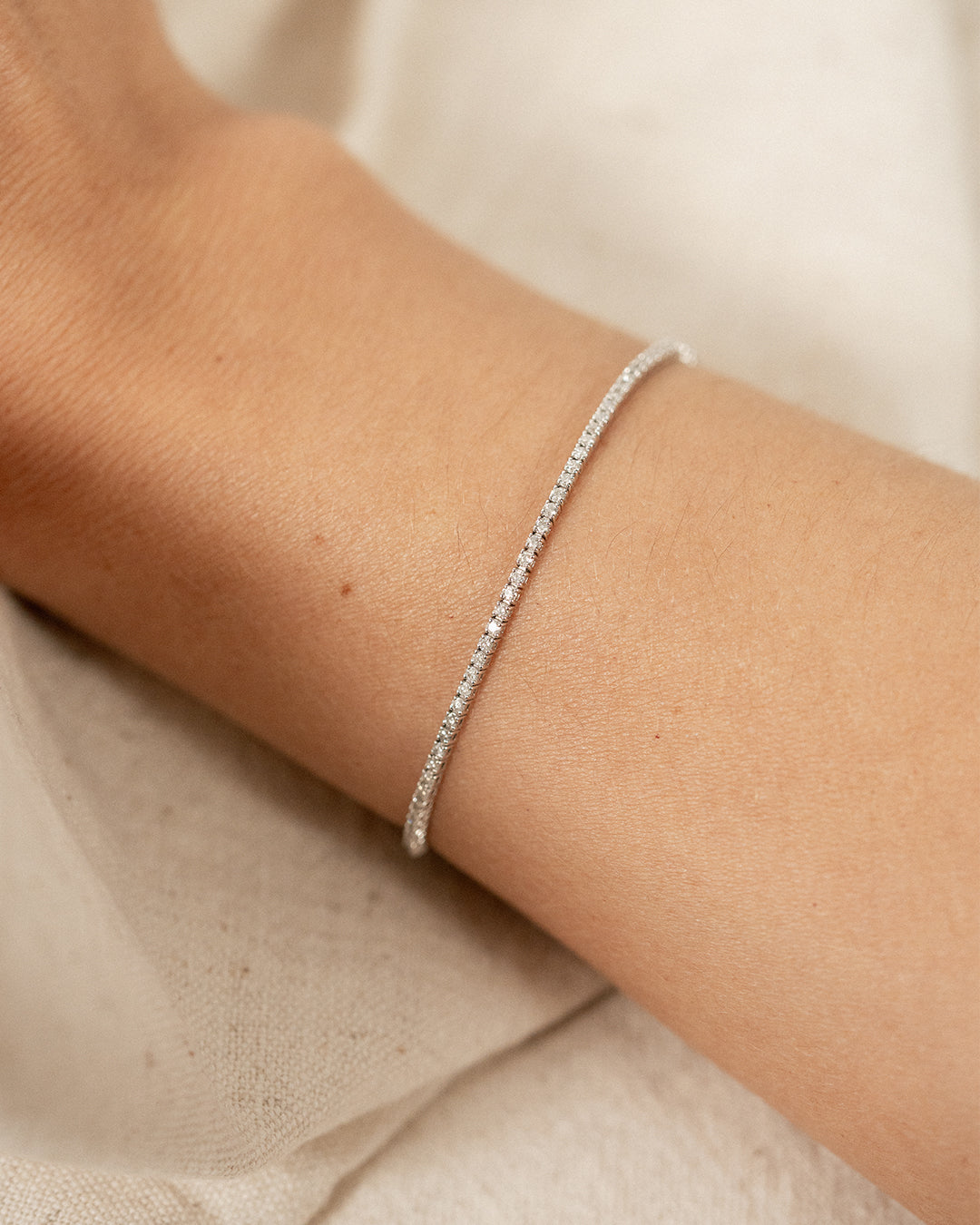 Tennis bracelet