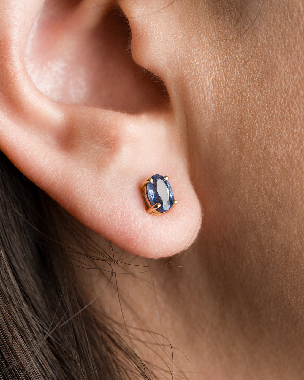 Aretes Solitario Zafiro Oval