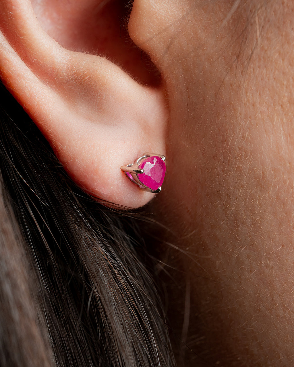Aretes Corazón Rubí