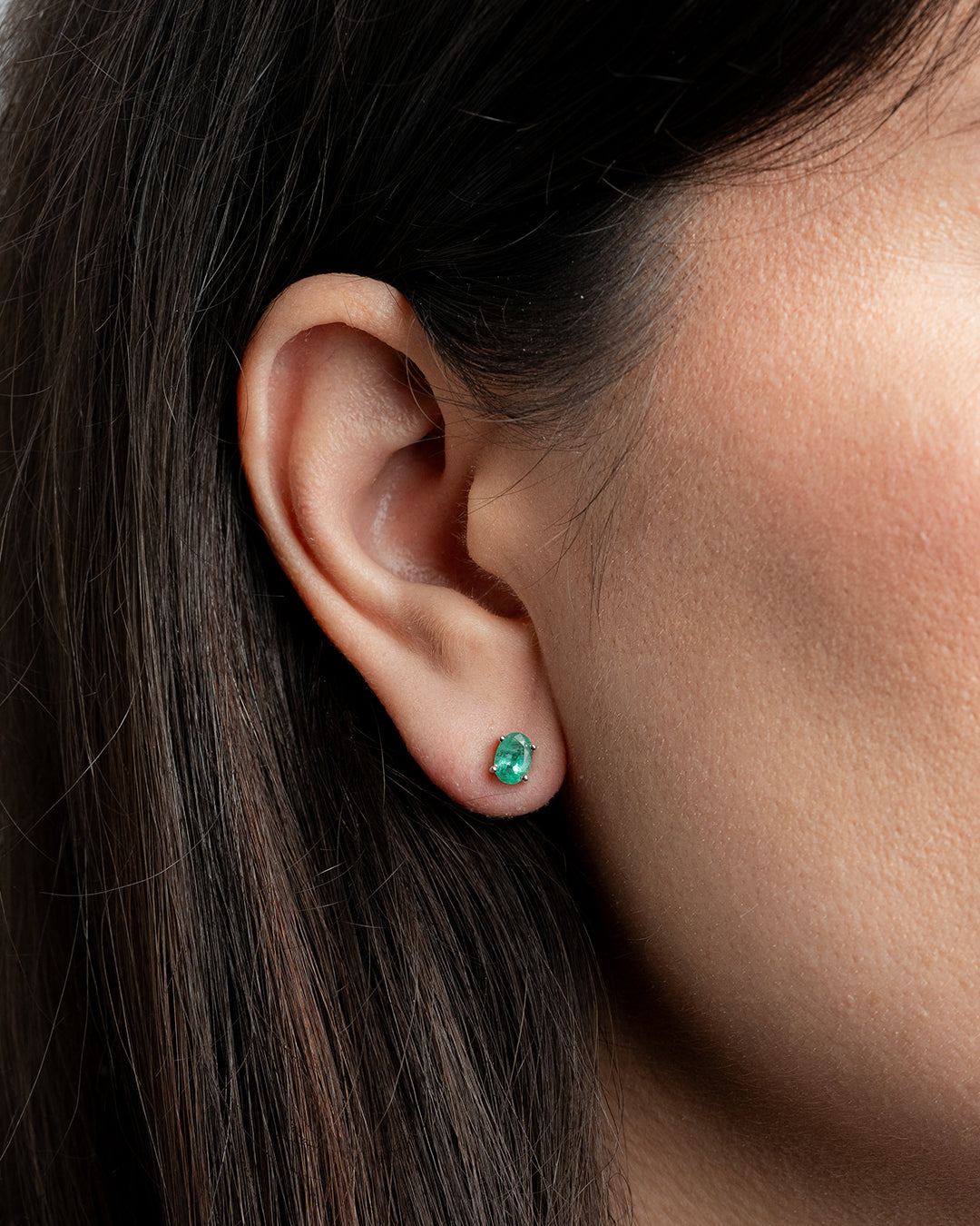 Aretes Oval Solitario Esmeralda
