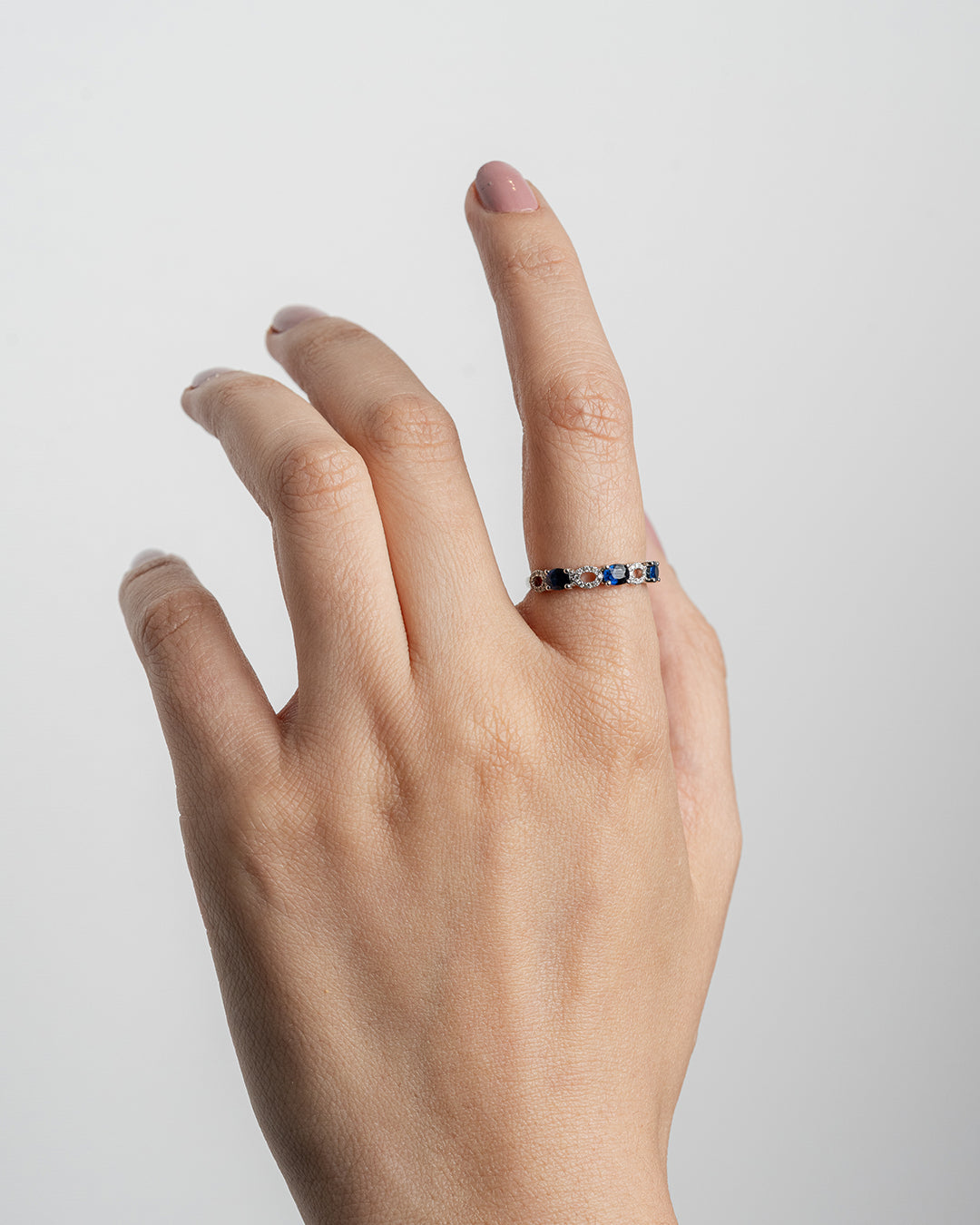 Anillo Victoria Zafiros