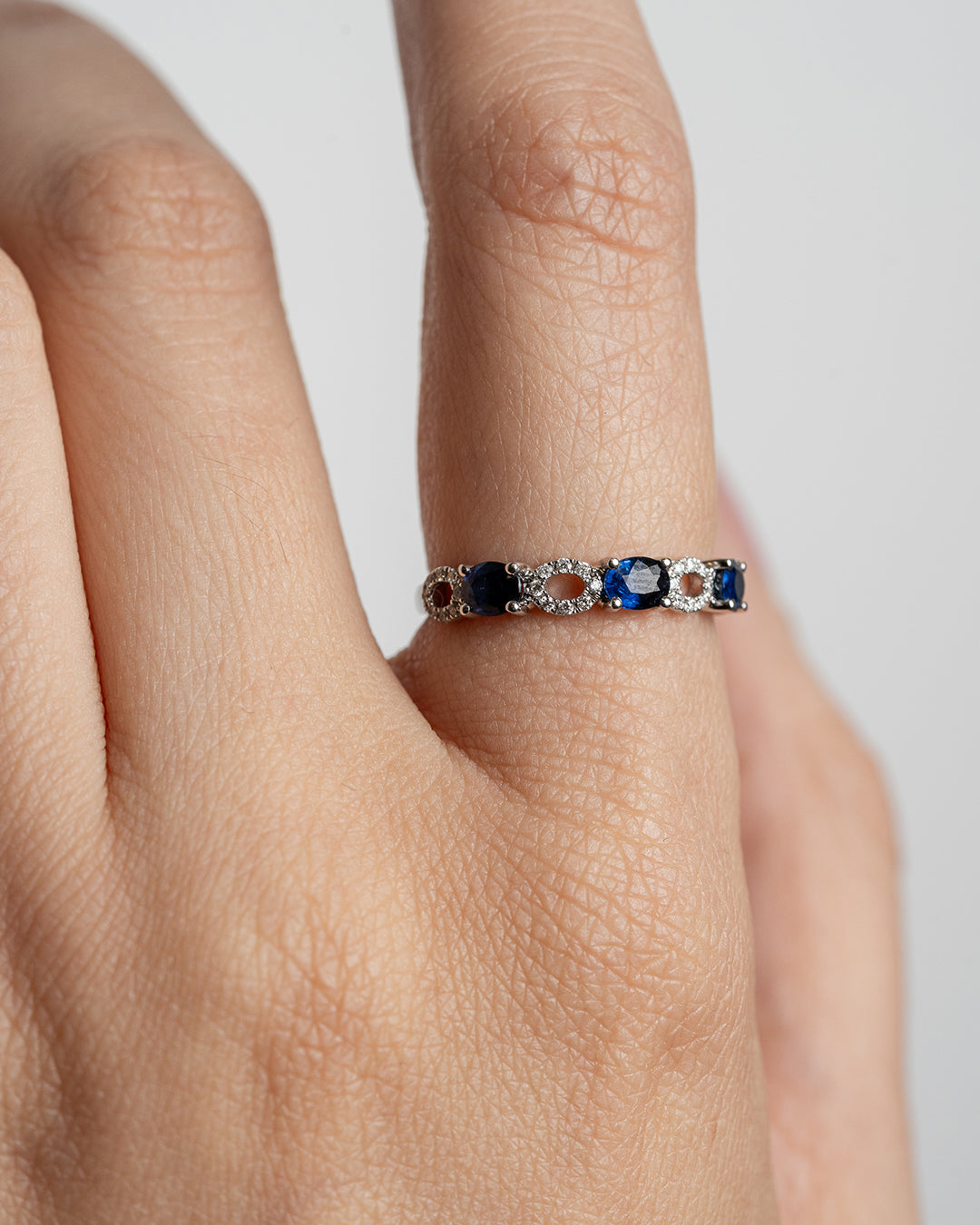 Anillo Victoria Zafiros