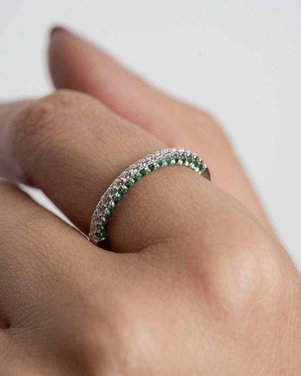 Anillo Tree line Esmeraldas