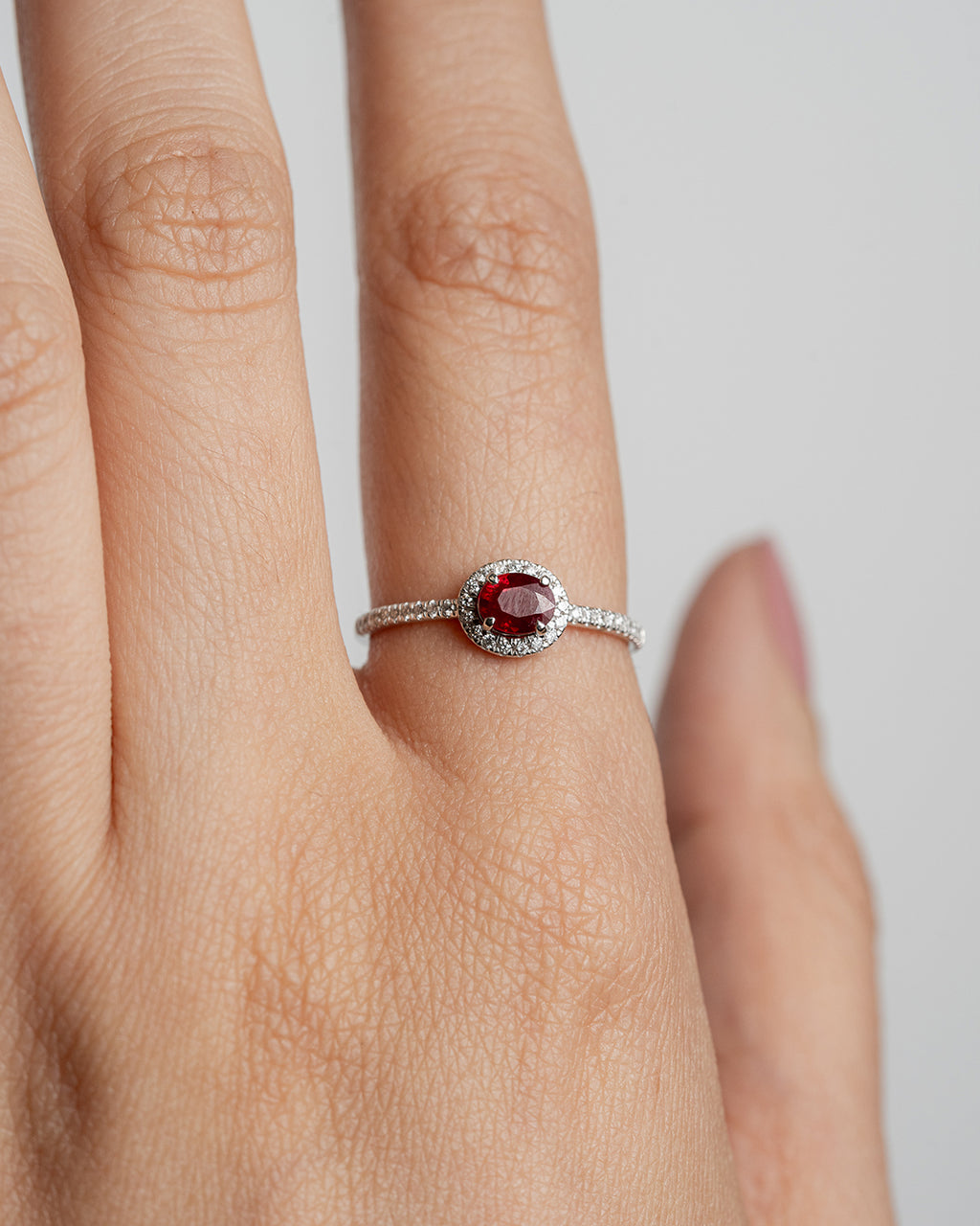 Anillo Ruby Halo