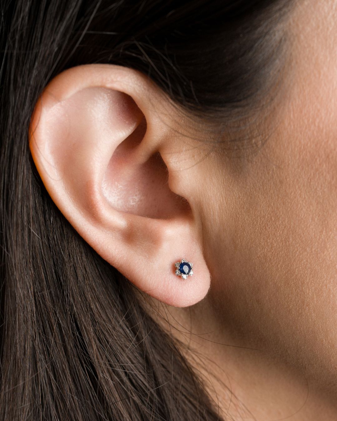 Aretes Flor Zafiros y Diamantes