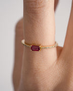 Anillo Rubí con Diamantes Pavé